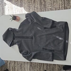 Lululemon Women's Its Fleecing Cold Pullover Heathered Black / Black